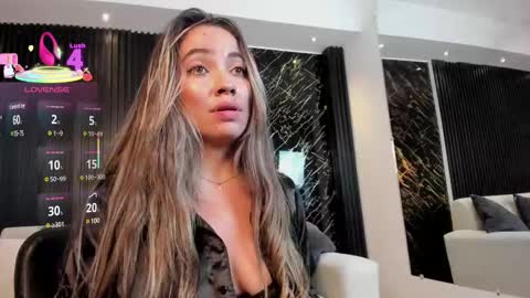 Alessia  Everyday From 0530 to 1430 Col Time online show from 02/24/25, 06:04