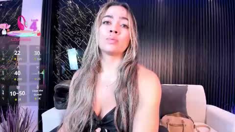 Alessia  Everyday From 0530 to 1430 Col Time online show from 10/14/25, 11:55