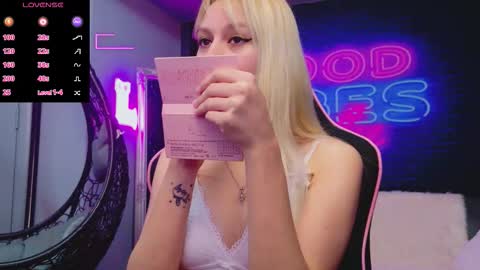 alessiacroft online show from 11/27/25, 05:42