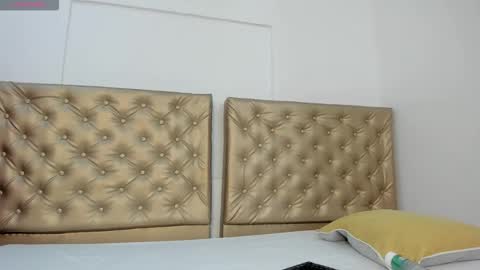 alessiiaa online show from 11/18/25, 09:41