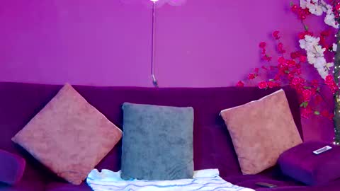 Alessio online show from 11/27/25, 12:18