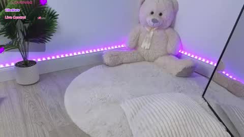 Snapshot of alessyaaa chatting on 01/15/26, 11:48 Ale online show from 01/15/26, 11:48