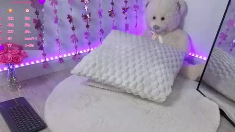 Snapshot of alessyaaa chatting on 02/05/26, 12:21 Ale online show from 02/05/26, 12:21