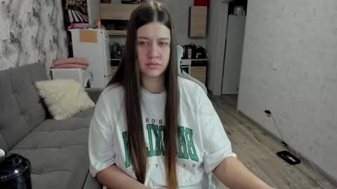 Aletta Oushen online show from 12/01/25, 06:57