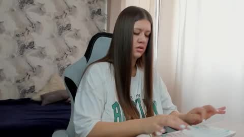 Aletta Oushen online show from 04/28/26, 06:07