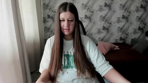 Snapshot of aletta_oushen chatting on 05/24/26, 08:08 Aletta Oushen online show from 05/24/26, 08:08