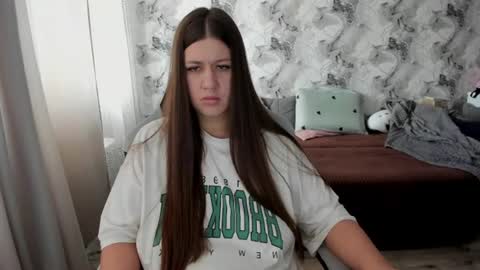 Snapshot of aletta_oushen chatting on 06/24/26, 11:42 Aletta Oushen online show from 06/24/26, 11:42