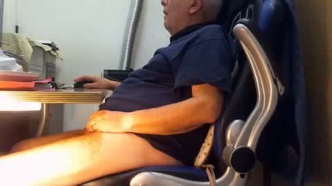 Snapshot of alex47100 chatting on 02/04/25, 02:53 alex47100 online show from 02/04/25, 02:53