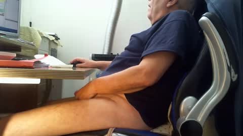 Snapshot of alex47100 chatting on 02/06/25, 09:11 alex47100 online show from 02/06/25, 09:11