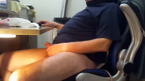 Snapshot of alex47100 chatting on 03/11/25, 08:41 alex47100 online show from 03/11/25, 08:41