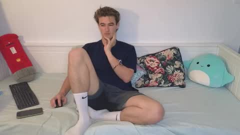 Snapshot of alex83530 chatting on 12/22/25, 09:39 Alex83530 online show from 12/22/25, 09:39