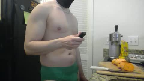 Snapshot of alex889215 chatting on 04/03/26, 04:32 alex online show from 04/03/26, 04:32