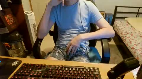 Snapshot of alex97420 chatting on 11/13/25, 07:46 Alex online show from 11/13/25, 07:46