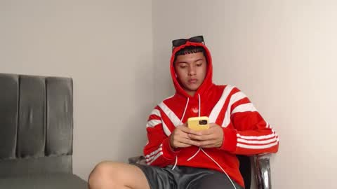 Owen online show from 10/05/25, 01:37