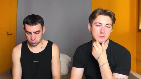 Snapshot of alex_and_drew chatting on 02/02/26, 04:06 AlexDrew online show from 02/02/26, 04:06