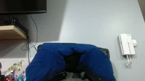 Snapshot of alex_colombia_b chatting on 03/11/25, 12:00 alex online show from 03/11/25, 12:00