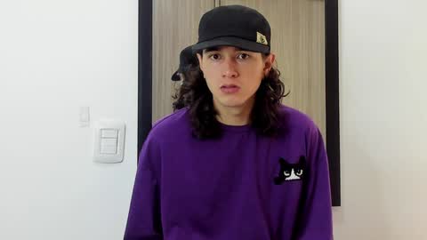 alex_connorr online show from 02/01/25, 02:56