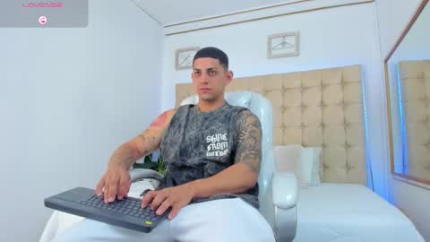 alex online show from 09/29/25, 12:32