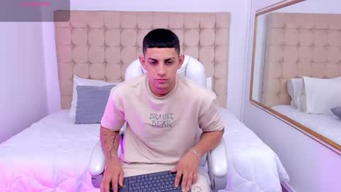 alex online show from 12/16/25, 12:10