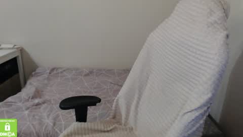 Snapshot of alex_gotcha chatting on 06/19/26, 12:48 Alex online show from 06/19/26, 12:48