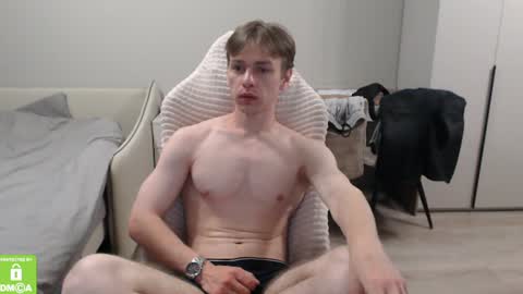 Snapshot of alex_gotcha chatting on 08/09/26, 02:13 Alex online show from 08/09/26, 02:13