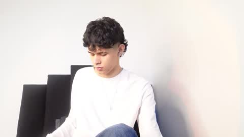 alex_mark_ online show from 11/25/25, 01:22