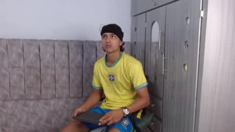alex online show from 04/24/26, 08:55
