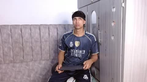 alex online show from 04/28/26, 12:42