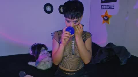 Alex online show from 09/11/25, 10:43