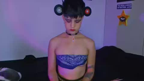 Alex online show from 09/19/25, 10:21