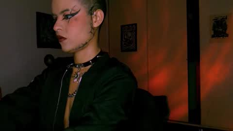 Snapshot of alex_one888 chatting on 01/05/26, 10:35 Alex online show from 01/05/26, 10:35