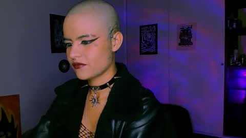 Snapshot of alex_one888 chatting on 01/15/26, 12:59 Alex online show from 01/15/26, 12:59