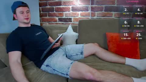 Snapshot of alex_onelove chatting on 04/01/26, 01:41 Alex online show from 04/01/26, 01:41