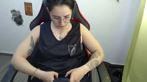 Snapshot of alex_parker07 chatting on 12/06/24, 08:51 Alex Parker online show from 12/06/24, 08:51