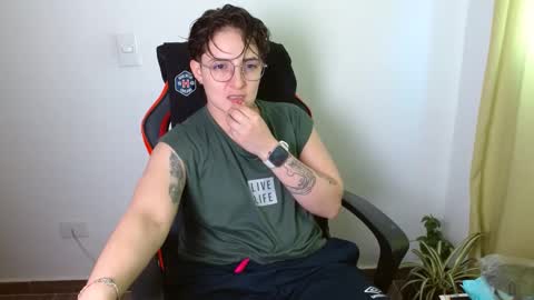 Snapshot of alex_parker07 chatting on 03/11/25, 09:26 Alex Parker online show from 03/11/25, 09:26