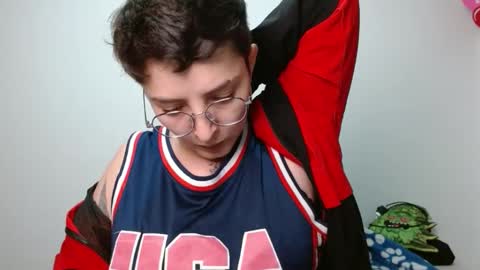 Snapshot of alex_parker07 chatting on 10/13/25, 11:49 Alex Parker online show from 10/13/25, 11:49