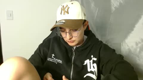 Snapshot of alex_parker07 chatting on 12/17/25, 12:05 Alex Parker online show from 12/17/25, 12:05