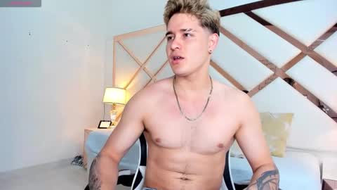 Snapshot of alex_pierce_ chatting on 03/12/26, 07:31 Alex online show from 03/12/26, 07:31