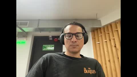 Alex online show from 12/16/25, 04:45