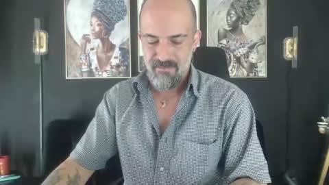 Snapshot of alex_saints_ce chatting on 02/12/26, 04:46 Alex Saints online show from 02/12/26, 04:46