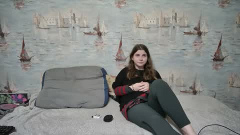 Alex and Sarah online show from 10/18/25, 10:54