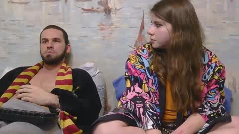 Alex and Sarah online show from 05/01/26, 09:41