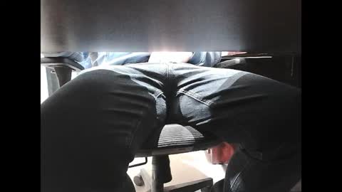 Snapshot of alex_thicknhard chatting on 04/09/26, 10:26 alex_thicknhard online show from 04/09/26, 10:26