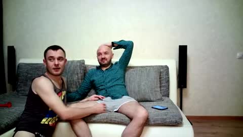 Alex and Tobey online show from 11/21/25, 06:01