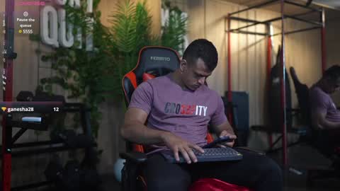 Snapshot of alex_tower chatting on 02/05/25, 10:33 Alex Towers online show from 02/05/25, 10:33