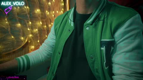 Snapshot of alex_volo chatting on 12/27/24, 09:50 Alex online show from 12/27/24, 09:50