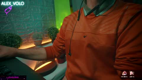 Snapshot of alex_volo chatting on 01/16/25, 01:25 Alex online show from 01/16/25, 01:25