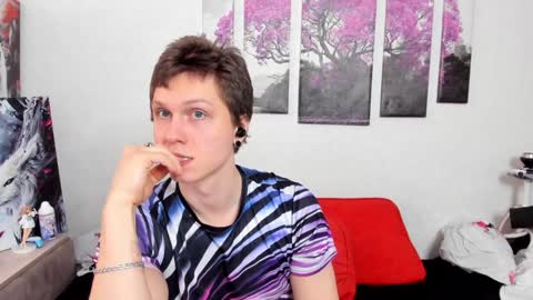 Snapshot of alex_wandhot chatting on 02/08/25, 08:52 Alex WandHot online show from 02/08/25, 08:52