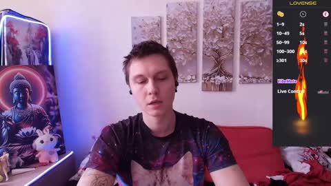 Snapshot of alex_wandhot chatting on 04/14/26, 07:36 Alex WandHot online show from 04/14/26, 07:36