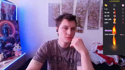 Snapshot of alex_wandhot chatting on 04/17/26, 08:06 Alex WandHot online show from 04/17/26, 08:06